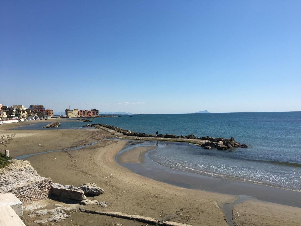 Alloggio Turistico Dea Bendata Anzio Exterior photo